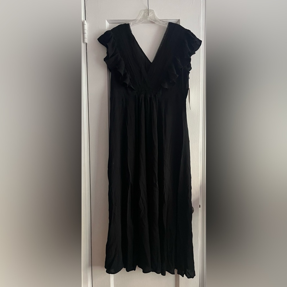 Pretty black Zara dress